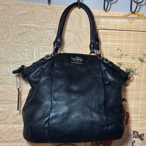 Coach Madison Lindsay Satchel Bag Black Leather 13”Lx12”Hx4”W